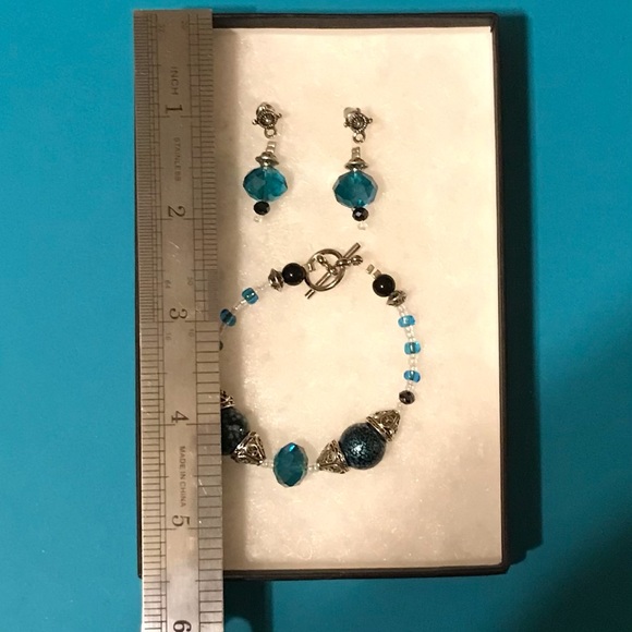 New Handmade Child’s Bracelet and Earrings, Beaded. Teal Blue, Black, Silver - Picture 7 of 8